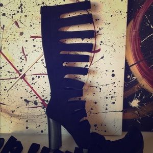 Black Gladiator Heeled Boot!!